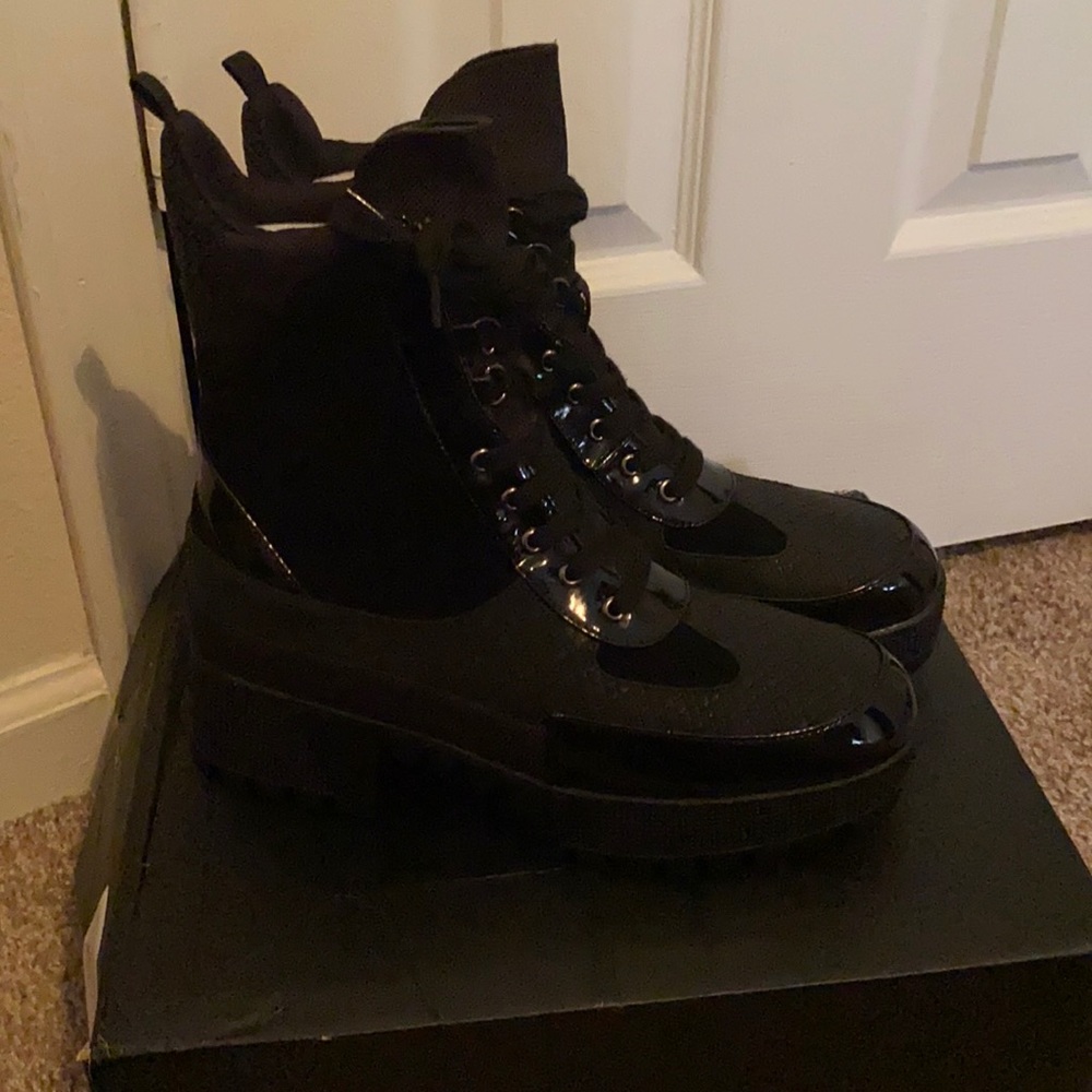FN booties brand new !